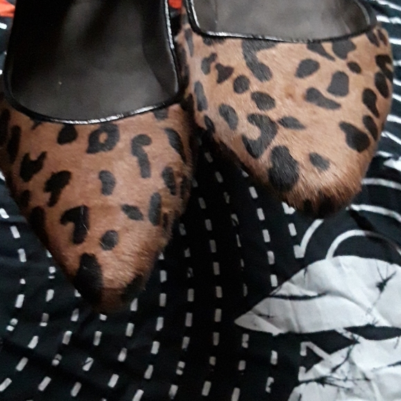 STUART WEITZMAN calf hair wedges - Picture 3 of 6